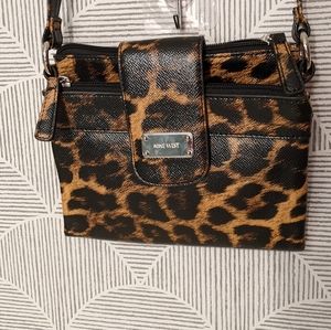 Like New Nine West Crossbody Purse Bag